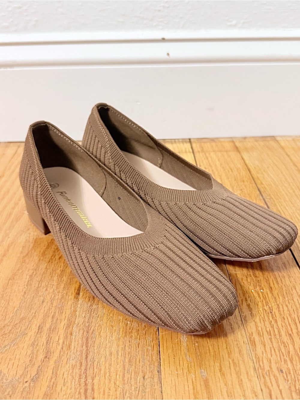 Comfort Knit Square Toe Low Heel Pumps in Brown Size 6